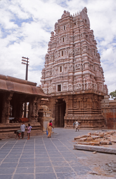 13. Kodaṇḍarāma temple at Vontimitta