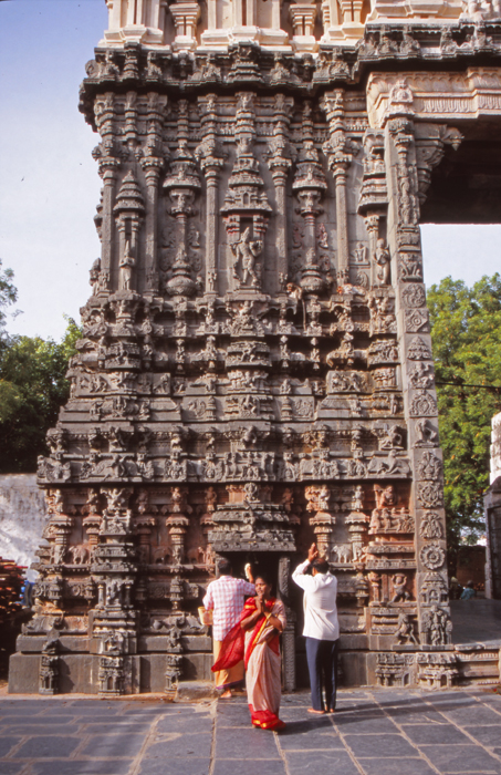 14. Southern gopura of Rāmaliṅgeśvara temple at Tadpatri