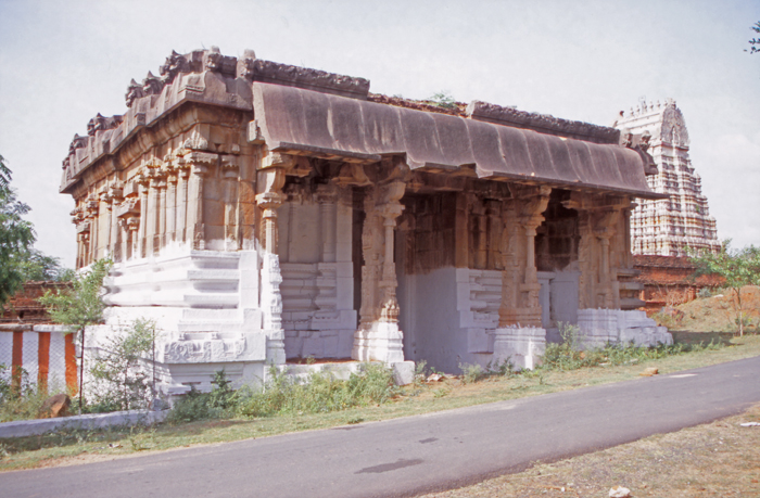 19. South gopura, Saṅgamēśvara temple, Animela