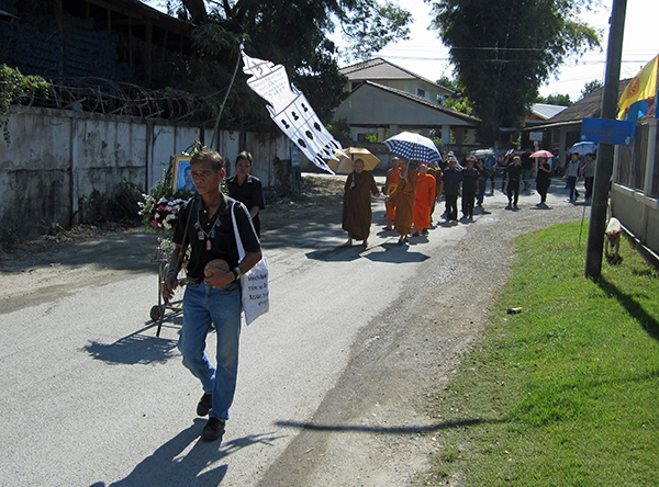 1 Front of a funeral procession. Mae Rim district, Chiang Mai province, January 2015. Photo by R. Hall