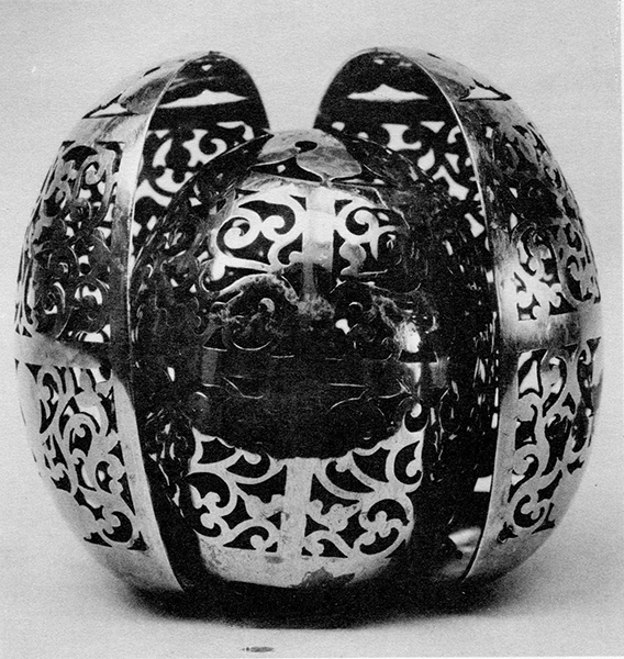 6 Oval containers, reliquary set. Hōryūji. Nara period, early 8th century. Silver, gold; height of outer container: 10 cm. After Hōryūji Hozon Iinkai, ed., Hōryūji Gojū-no-tō hihō no chōsa (Nara: Hōryūji, 1954), plate 23 6 Oval containers, reliquary set. Hōryūji. Nara period, early 8th century. Silver, gold; height of outer container: 10 cm. After Hōryūji Hozon Iinkai, ed., Hōryūji Gojū-no-tō hihō no chōsa (Nara: Hōryūji, 1954), plate 23