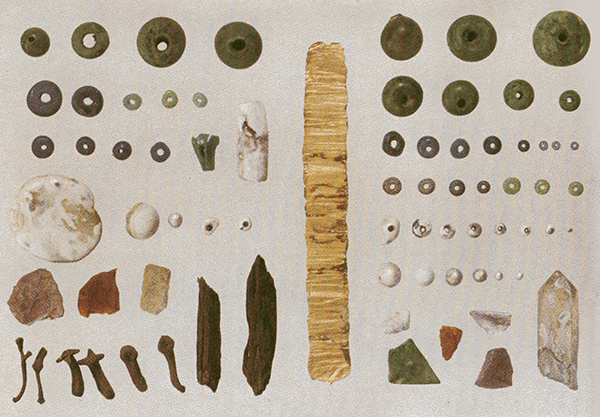 32 Select objects of offering from inside the outermost bowl (right) and lidded bowl (left). After Hōryūji Hozon Iinkai, ed., Hōryūji Gojū-no-tō hihō no chōsa (Nara: Hōryūji, 1954), color plate 2 32 Select objects of offering from inside the outermost bowl (right) and lidded bowl (left). After Hōryūji Hozon Iinkai, ed., Hōryūji Gojū-no-tō hihō no chōsa (Nara: Hōryūji, 1954), color plate 2