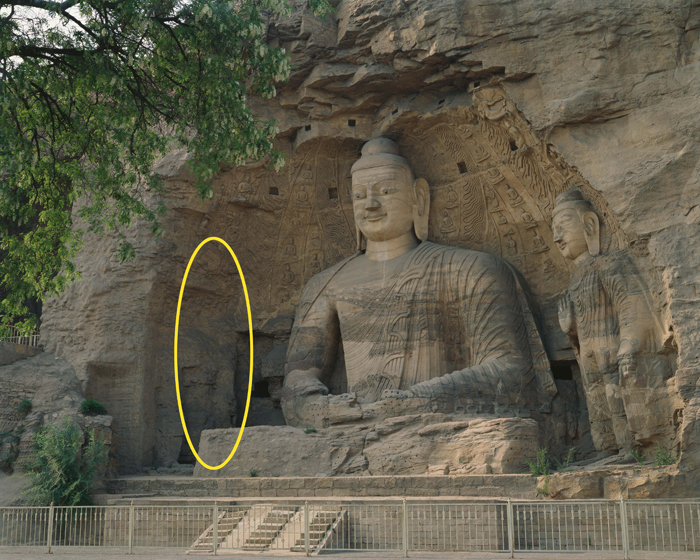Alt-text: Monumental Buddhist sculptures Alt-text: Monumental Buddhist sculptures