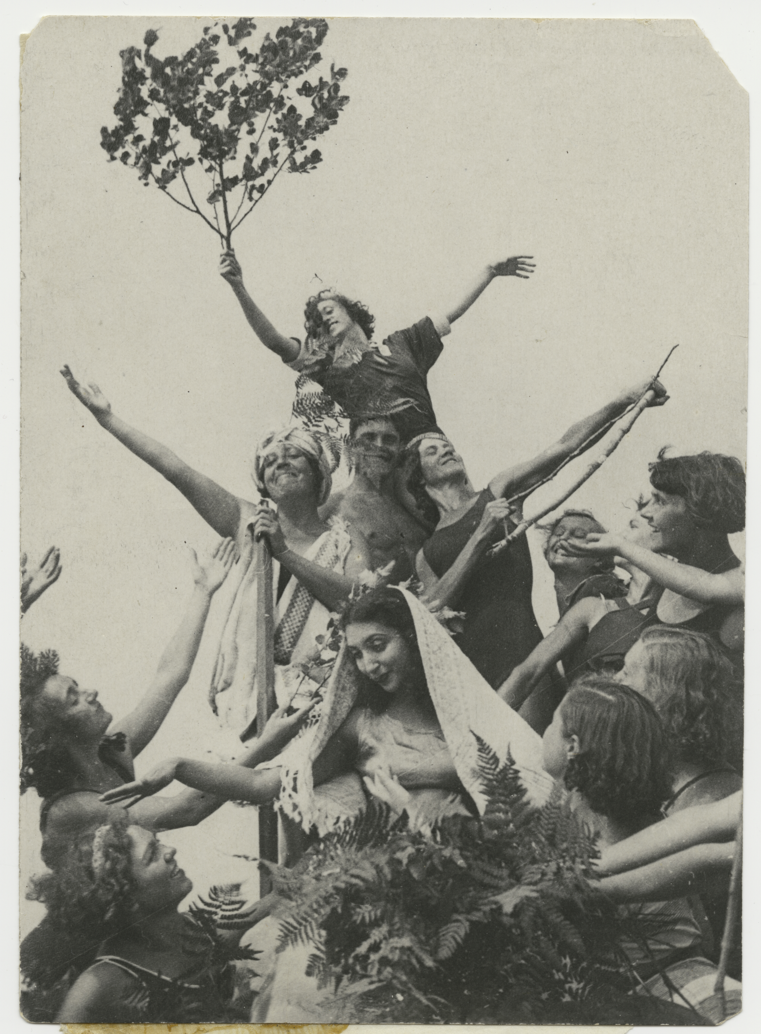 Figure 7.2. Pauline Koner in the midst of a group of dancers from the Leograft Physical Culture Institute, Leningrad, 1936. Photograph, Pauline Koner Papers, 1905–2000. Credit: Jerome Robbins Dance Division, New York Public Library for the Performing Arts, Astor, Lenox and Tilden Foundations. Figure 7.2. Pauline Koner in the midst of a group of dancers from the Leograft Physical Culture Institute, Leningrad, 1936. Photograph, Pauline Koner Papers, 1905–2000. Credit: Jerome Robbins Dance Division, New York Public Library for the Performing Arts, Astor, Lenox and Tilden Foundations.
