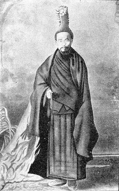 Fig. 10: ‘The author as a Tibetan Lama at Darjeeling on his Return’, from Three Years in Tibet, 1909. Fig. 10: ‘The author as a Tibetan Lama at Darjeeling on his Return’, from Three Years in Tibet, 1909.