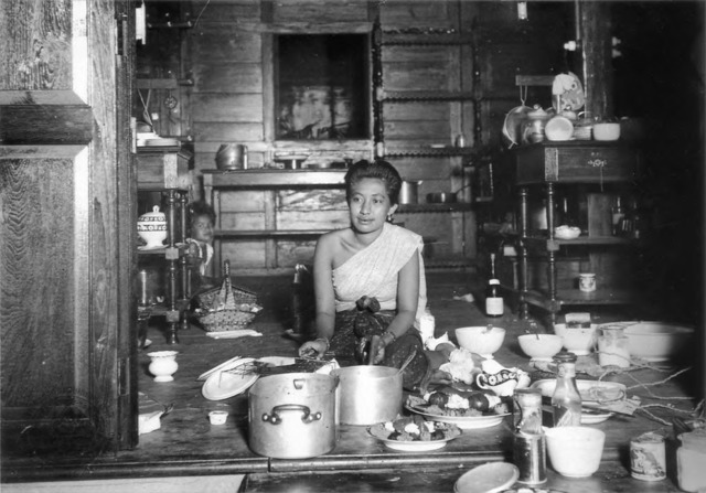 Figure 8. Lady Aab Bunnag in the kitchen of Ruen Ton residence at Dusit. (N.d). 
