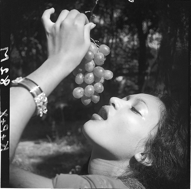 Fig. 6: A portrait of Rehana Mogul, late 1930s. Courtesy the Homai Vyarawalla Archive / Alkazi Collection of Photography Fig. 6: A portrait of Rehana Mogul, late 1930s. Courtesy the Homai Vyarawalla Archive / Alkazi Collection of Photography