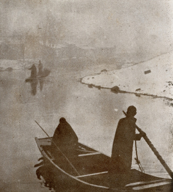 Fig. 23: Peng Wangshi 彭望軾 (active 1920’s), Stirring the Water, Breaking the Cold Stillness 激水破寒寂. Gelatin silver print? From Tianpeng (The China Focus), vol. III, no. 1 (July 1, 1928). 