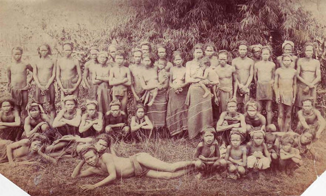 Fig. 8. Émile Gsell, 1870. “Indochinese Natives” (Natives indochinois). Albumen print. One of the oldest images of indigenous peoples. This probably shows the Stieng or the Mạ, who lived in the areas of Saigon or Lâm Đồng (Tây Nguyên).