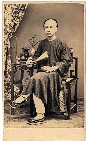 Fig. 10. Pun Lun, A Chinese in Saigon, about 1870. Carte de visite. 