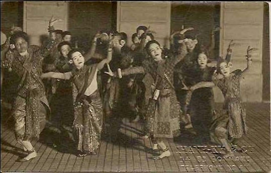 Fig. 20. Dancers, in the corner is the embossed caption “Khanh Ky et Cie, 54 Bd Bonnard Telephone No. 410.”. 