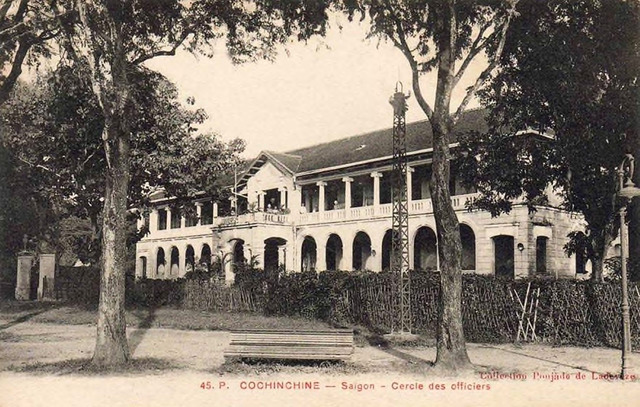 Fig. 28. Officers Club, today headquarters of the People’s Committee of District 1 (Collection Poujade de Ladevèze). 