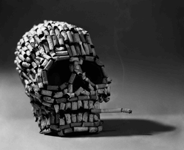 Fig. 3. Xu Zhuo, Antismoking series: Skull, 1980, © Xu Zhuo. 