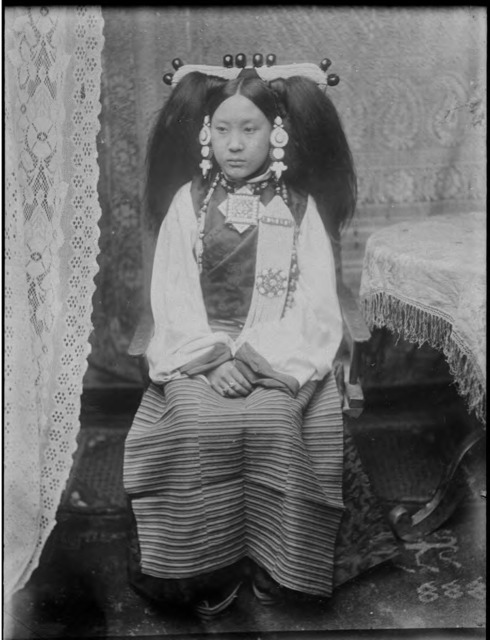 Fig. 10. Rabden Lepcha, Aristocratic Woman, Lhasa, 1920-1921, © Pitt Rivers Museum, University of Oxford, from the collection of Charles Bell. Accession number: 1998.285.134. Fig. 10. Rabden Lepcha, Aristocratic Woman, Lhasa, 1920-1921, © Pitt Rivers Museum, University of Oxford, from the collection of Charles Bell. Accession number: 1998.285.134.