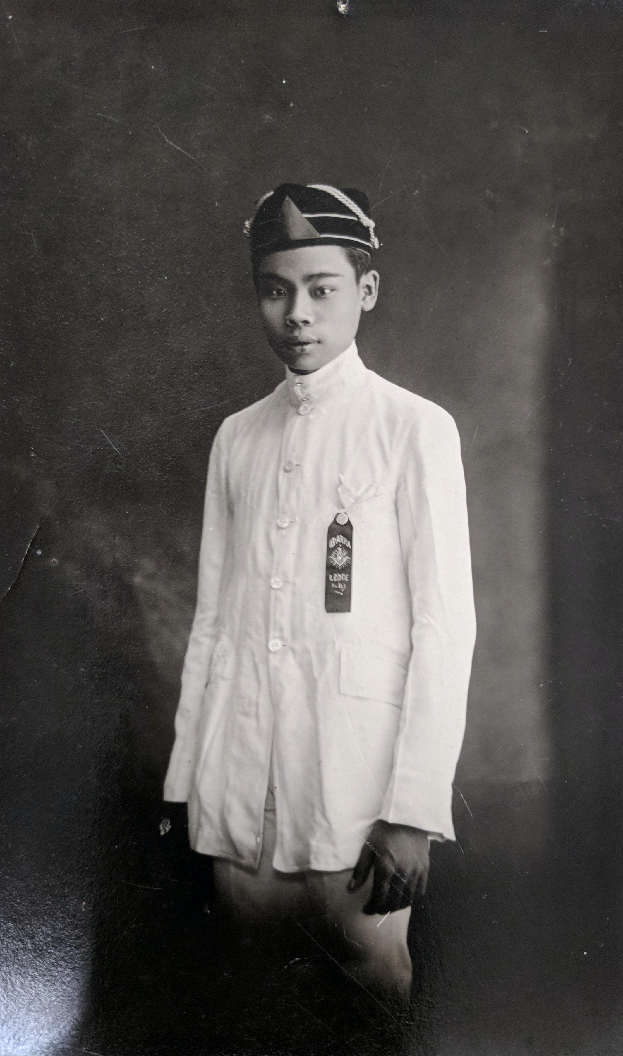Transpacific Rizalistas: Portrait Photography and the Filipino 